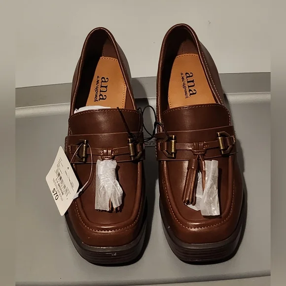 NWT a.n.a A New Approach Chunky Heels, Size 5.5 - Picture 5 of 14